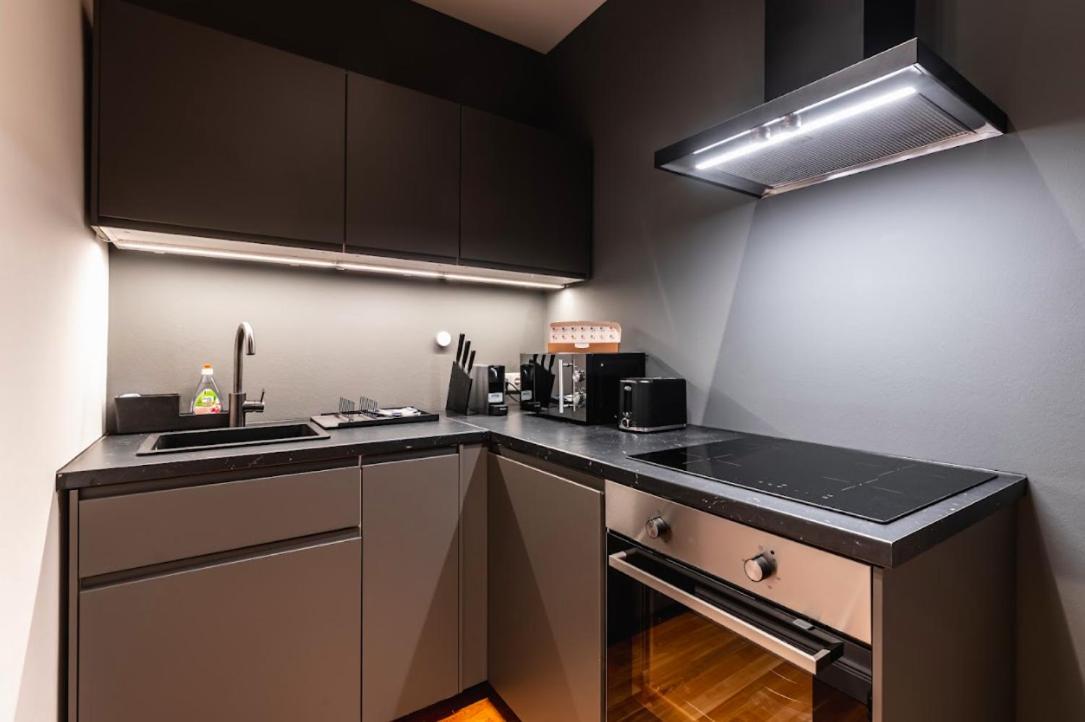 Authentic Next To Schwedenplatz Apartamento