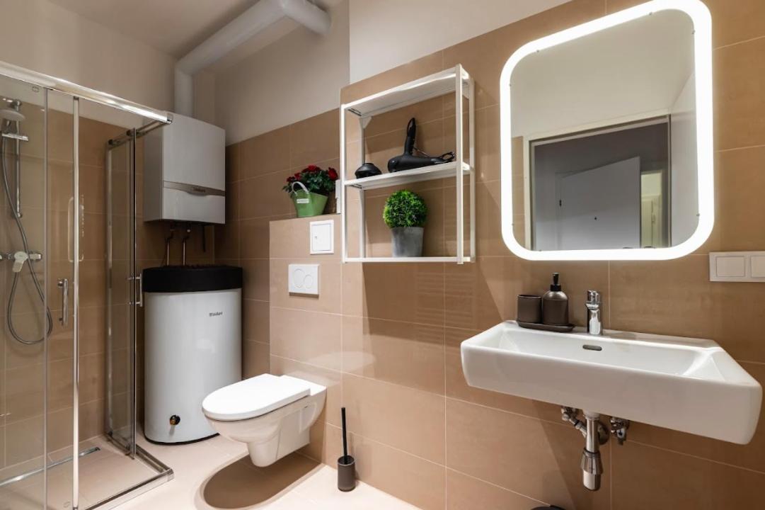 Authentic Next To Schwedenplatz Apartamento Viena